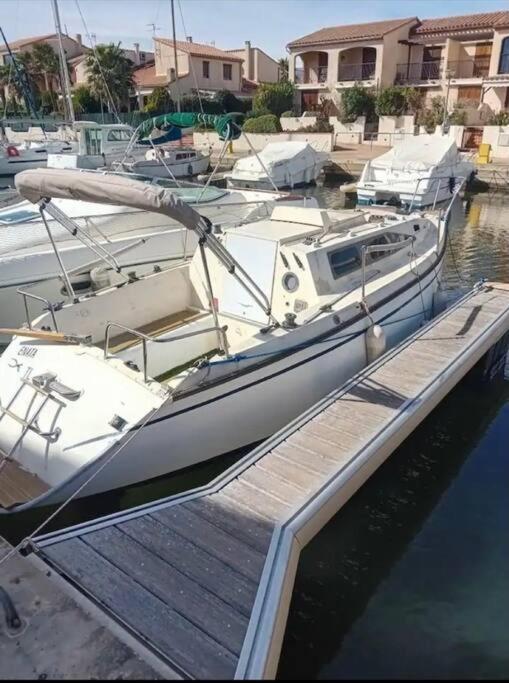 Nuit Insolite Sur Un Voilier Saint-Cyprien  Exterior photo